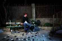 &quot;Le banc&quot; une série du photographe Pierre Leblanc, photo intitulée &quot;Mouse Attack&quot;.