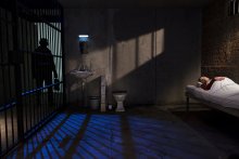 Série photographique intitulée "Discriminations" de Pierre Leblanc, le critère de discrimination présenté est "la grossesse".